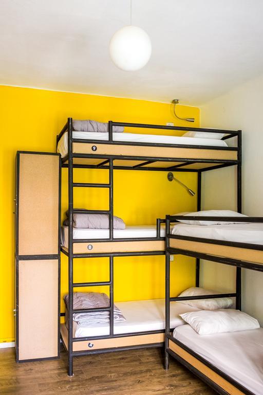 Destil Hostel 티라나 외부 사진